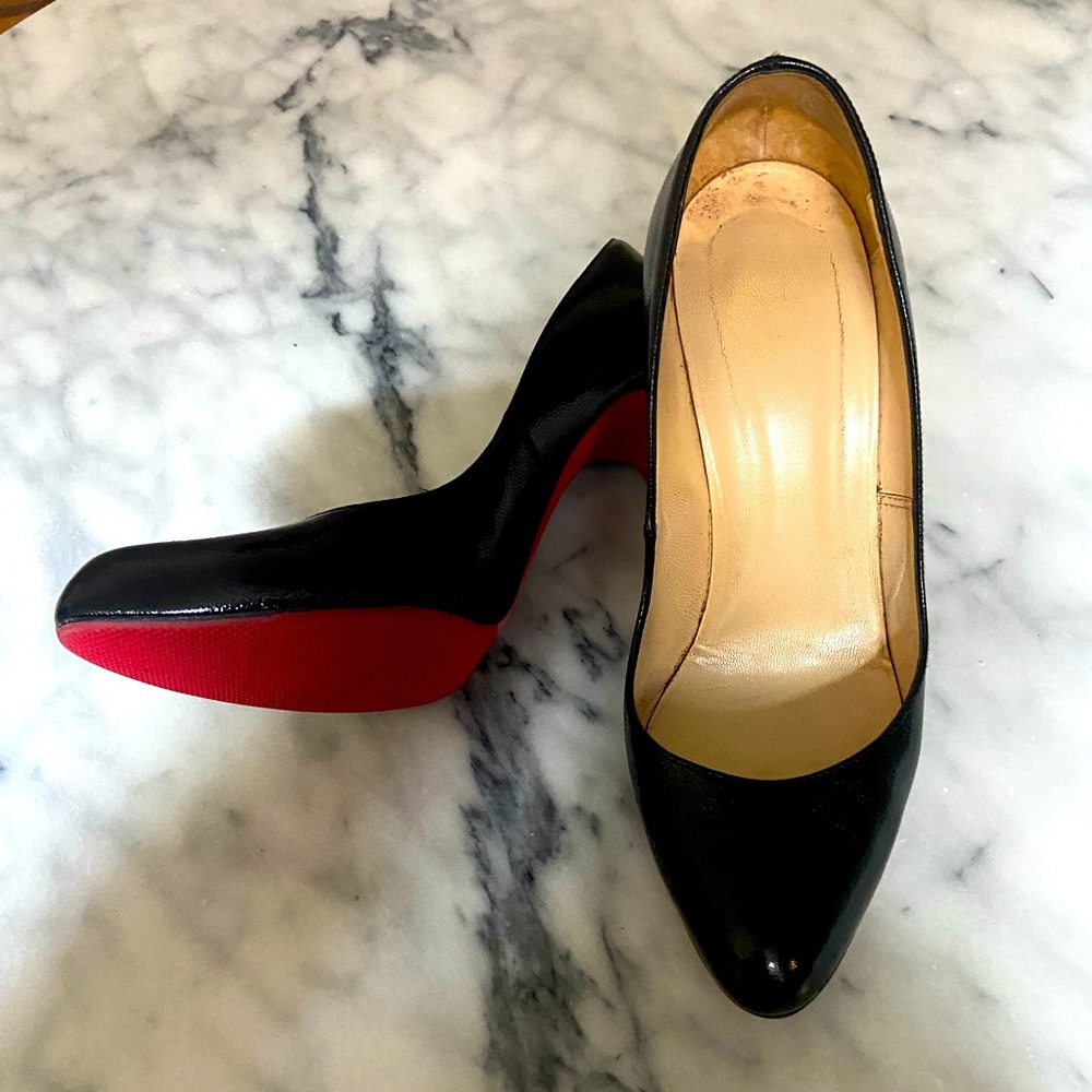 Louboutin black leather heels. EUC